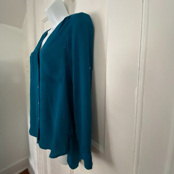 H&M Women's Teal V-Neck Button Down Blouse, High Low, Size 2 - Picture 2 of 7